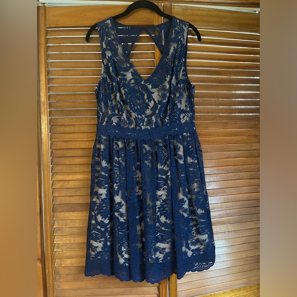 Wedding Guest - Bridal Shower - Rehearsal Dinner Dress - Navy & Nude, Size M